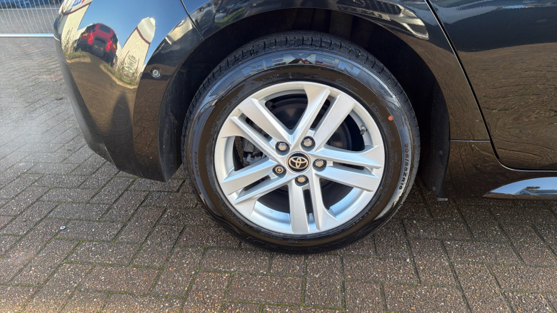 Toyota Corolla 1.8 VVT-i Hybrid Icon Tech 5dr CVT Hybrid Hatchback